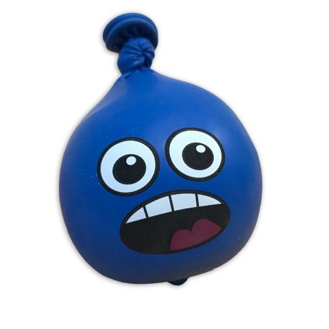 Blauer Luftballon als Anti-Stress-Ball "Scary" , gefüllt mit Sand, mit aufgedrucktem buntem, offenem Mund und weit geöffneten Augen.